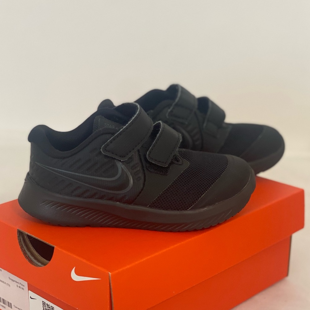 Toddler Nike star runner shoes